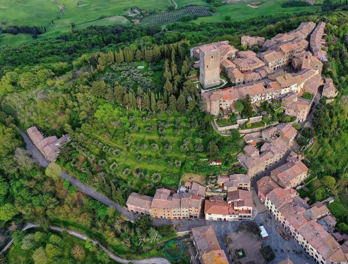Casina Orione Apartman Montecatini Val di Cecina Kültér fotó